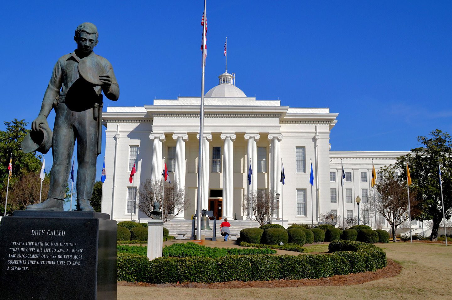 The Alabama State Capital main front entrance