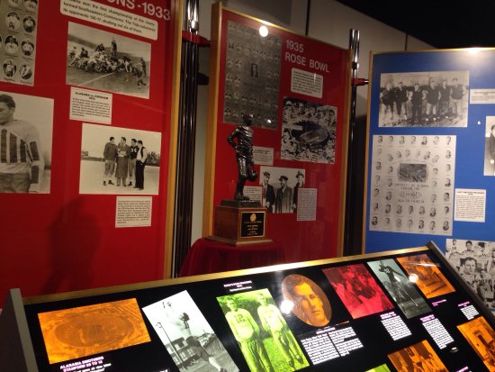 Picture Exhibits in the Paul "Bear" Bryant Museum