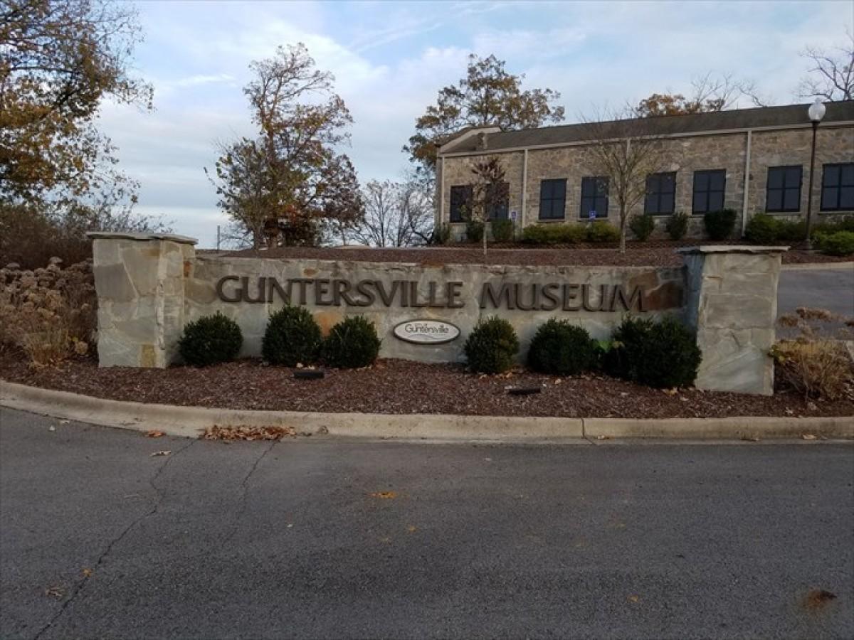 The Guntersville Museum Sign