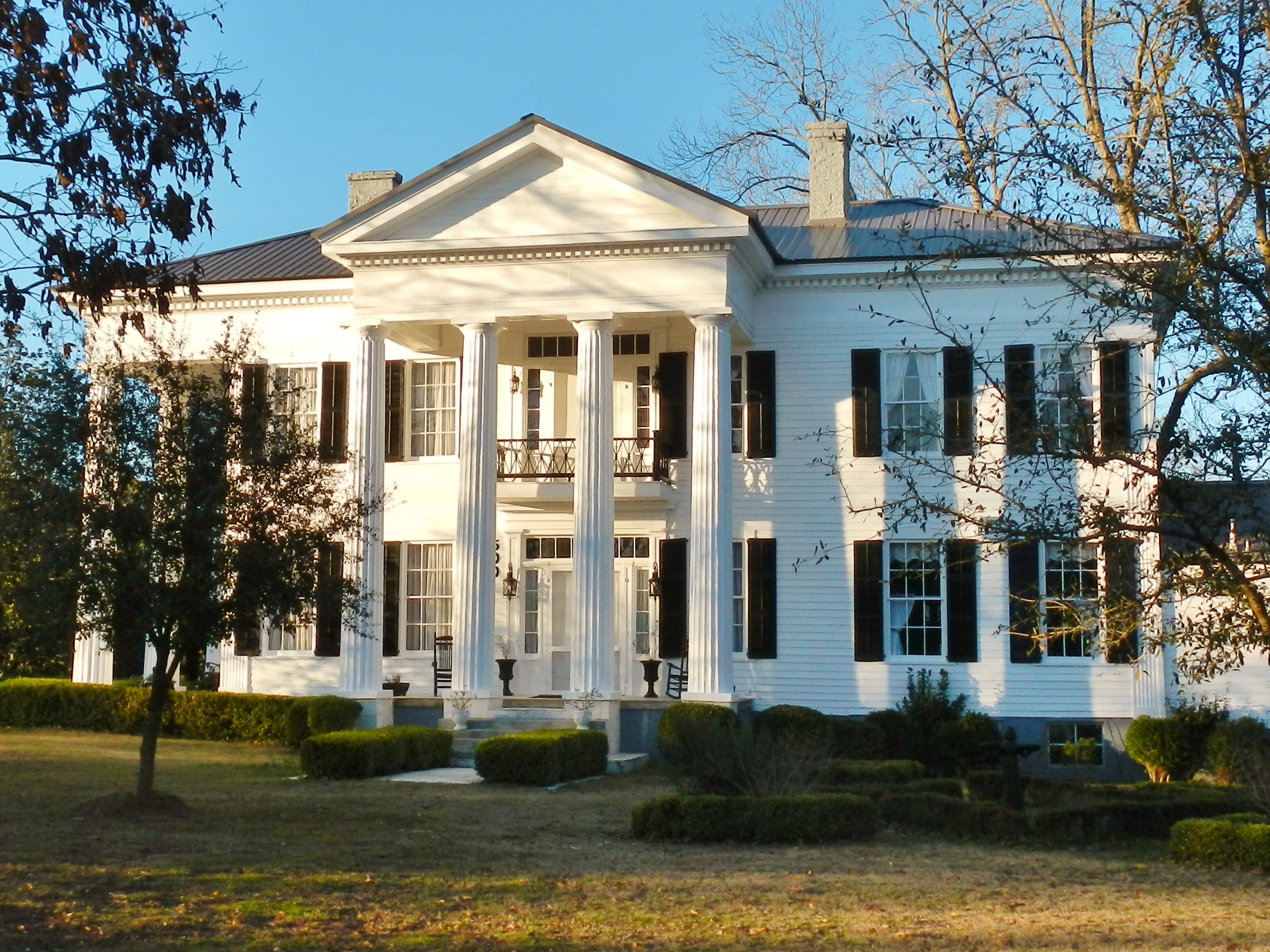 The Pillars Plantation Home in Lowdesboro Alabama