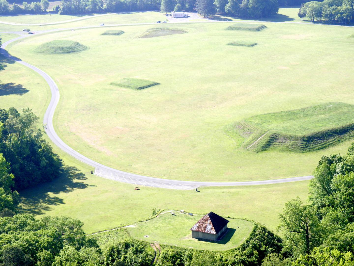 The Moundsville Archaeological Park is not only one of the most interesting historic sites in Alabama; it is one of the most interesting in the country. 